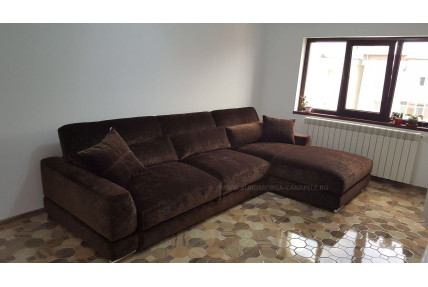 Salia canapea 3 locuri cu insula Salia canapea 3 locuri cu insula